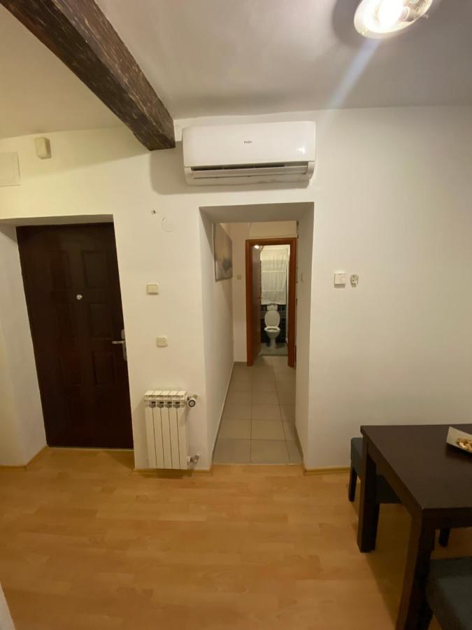 Rooms And Apartments Nokturno ซาเกร็บ ภายนอก รูปภาพ